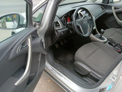 Opel Astra 1.4 100CV 5 porte Elective (7)