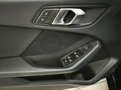 BMW Serie 1 116d 2.0 116CV cat 5 porte Attiva DPF (9)