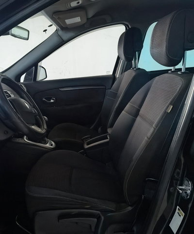 Renault Scenic E-Tech Electric 1.5 dCi 110CV Dynamique (15)