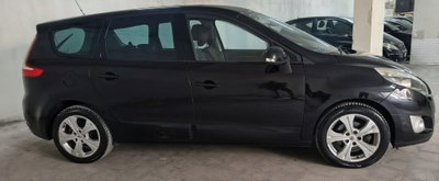 Renault Scenic E-Tech Electric 1.5 dCi 110CV Dynamique (3)