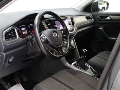 Volkswagen T-Roc 1.6 TDI SCR Style BlueMotion Technology (9)