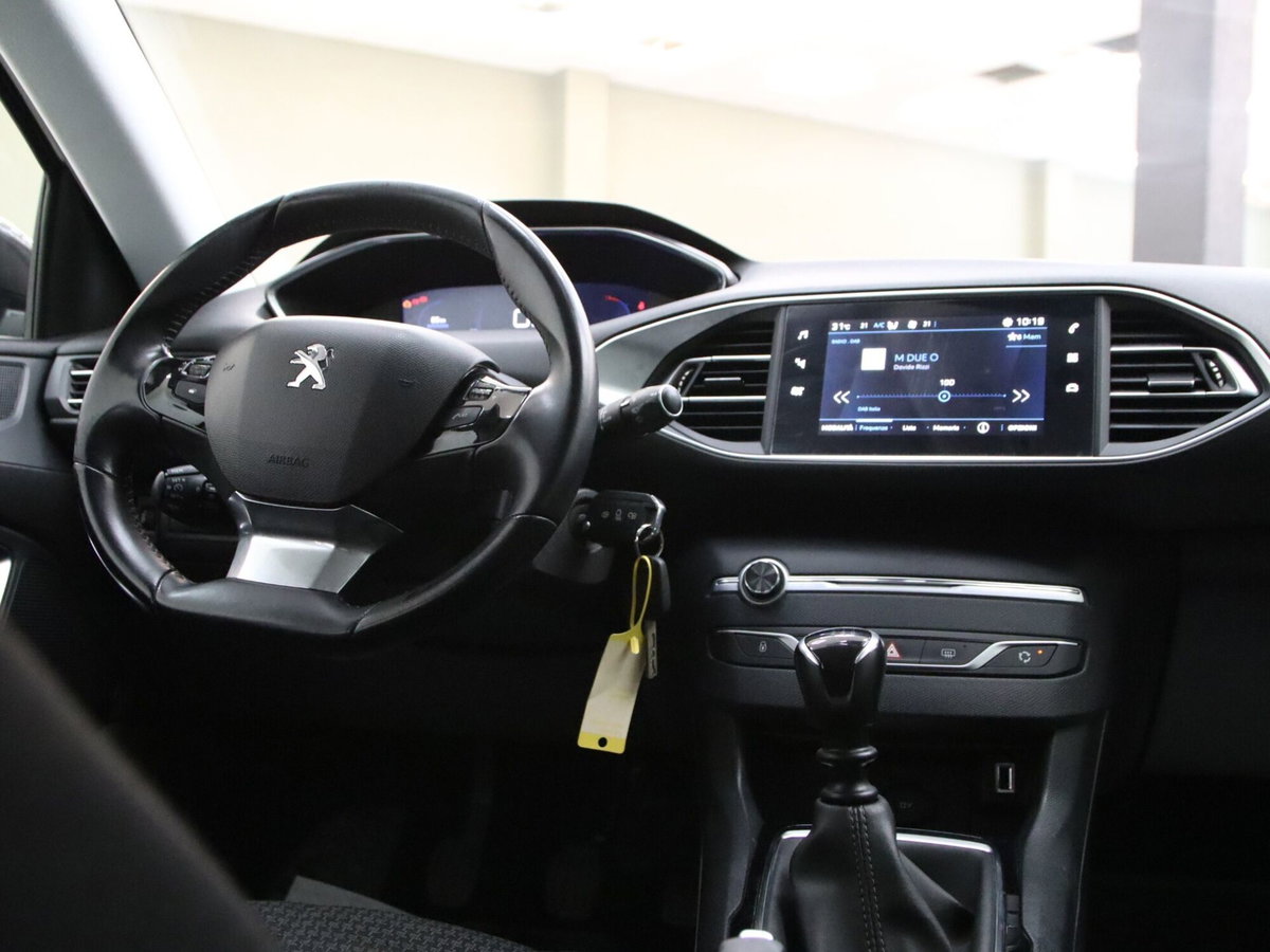 Peugeot 308 BlueHDi 130 S&S Active (11)