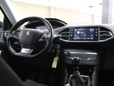 Peugeot 308 BlueHDi 130 S&S Active (11)