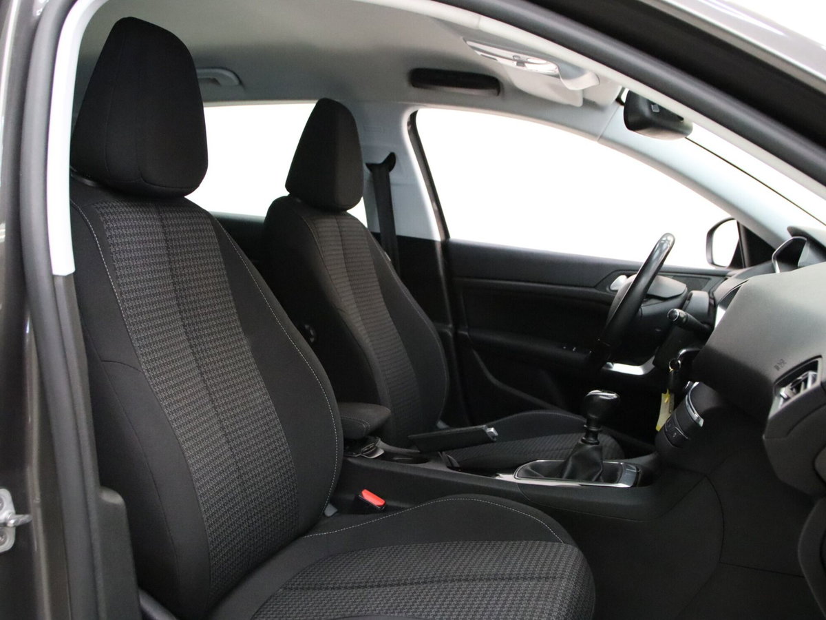 Peugeot 308 BlueHDi 130 S&S Active (13)