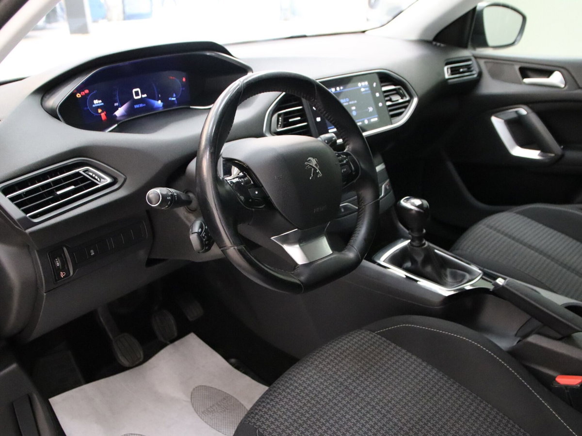 Peugeot 308 BlueHDi 130 S&S Active (8)