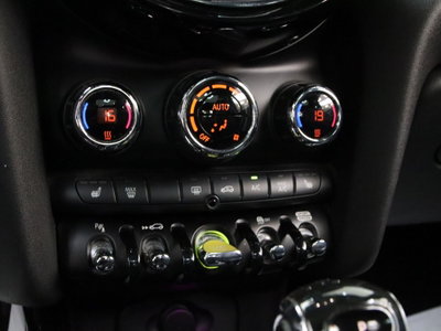 MINI Mini Cooper SE S (11)