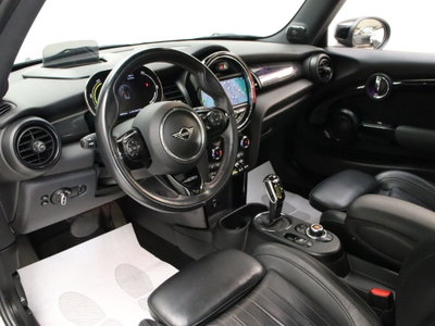 MINI Mini Cooper SE S (9)