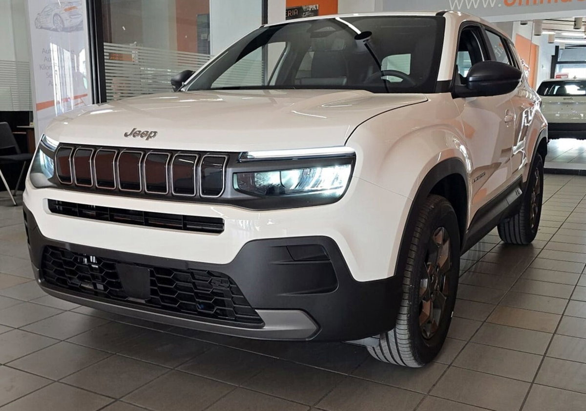 Jeep Avenger 1.2 turbo 85th Anniversary fwd 100cv (5)