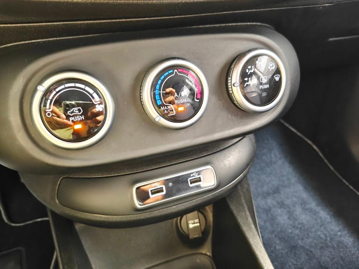 Fiat 500X 1.3 MultiJet 95 CV Club (13)