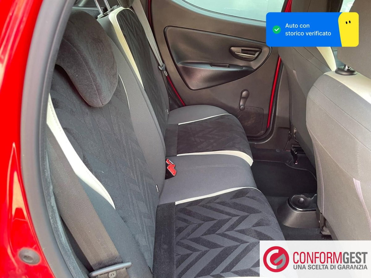 Lancia Ypsilon 1.3 MJT 16V 95 CV 5 porte S&S Gold (14)