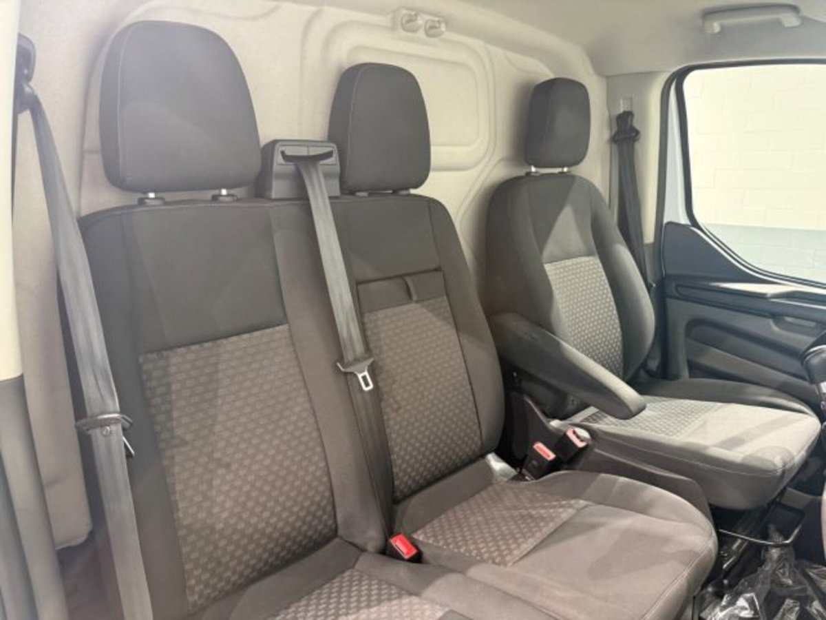 Ford Transit Custom Furgone 280 2.0 EcoBlue 130 PC Furgone Trend (14)
