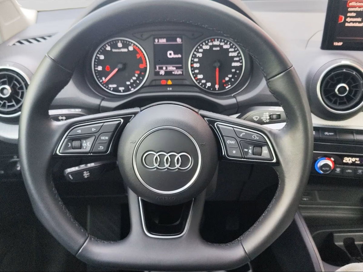 Audi Q2 35 1.5 tfsi S line edition (3)