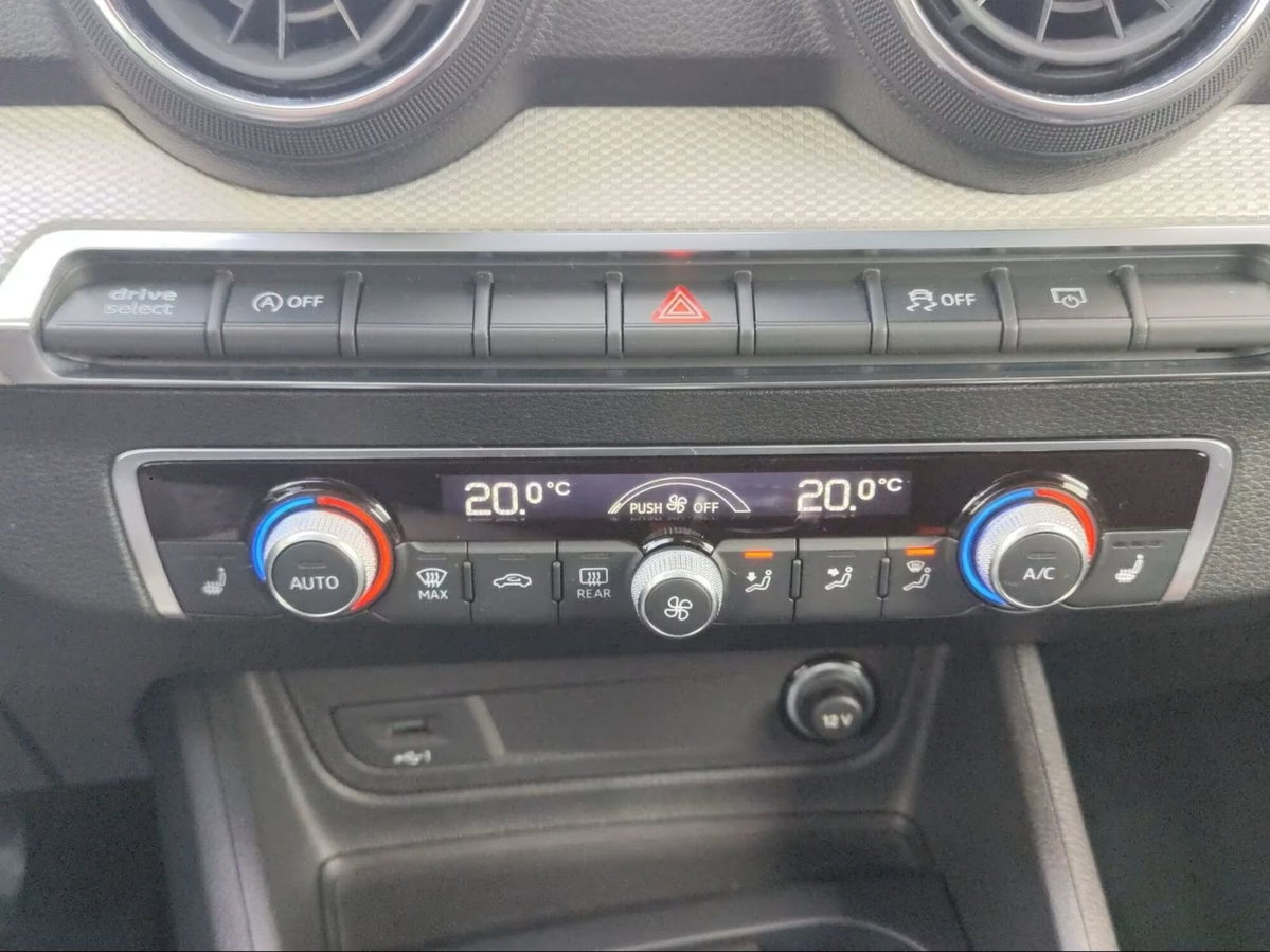 Audi Q2 35 1.5 tfsi S line edition (9)