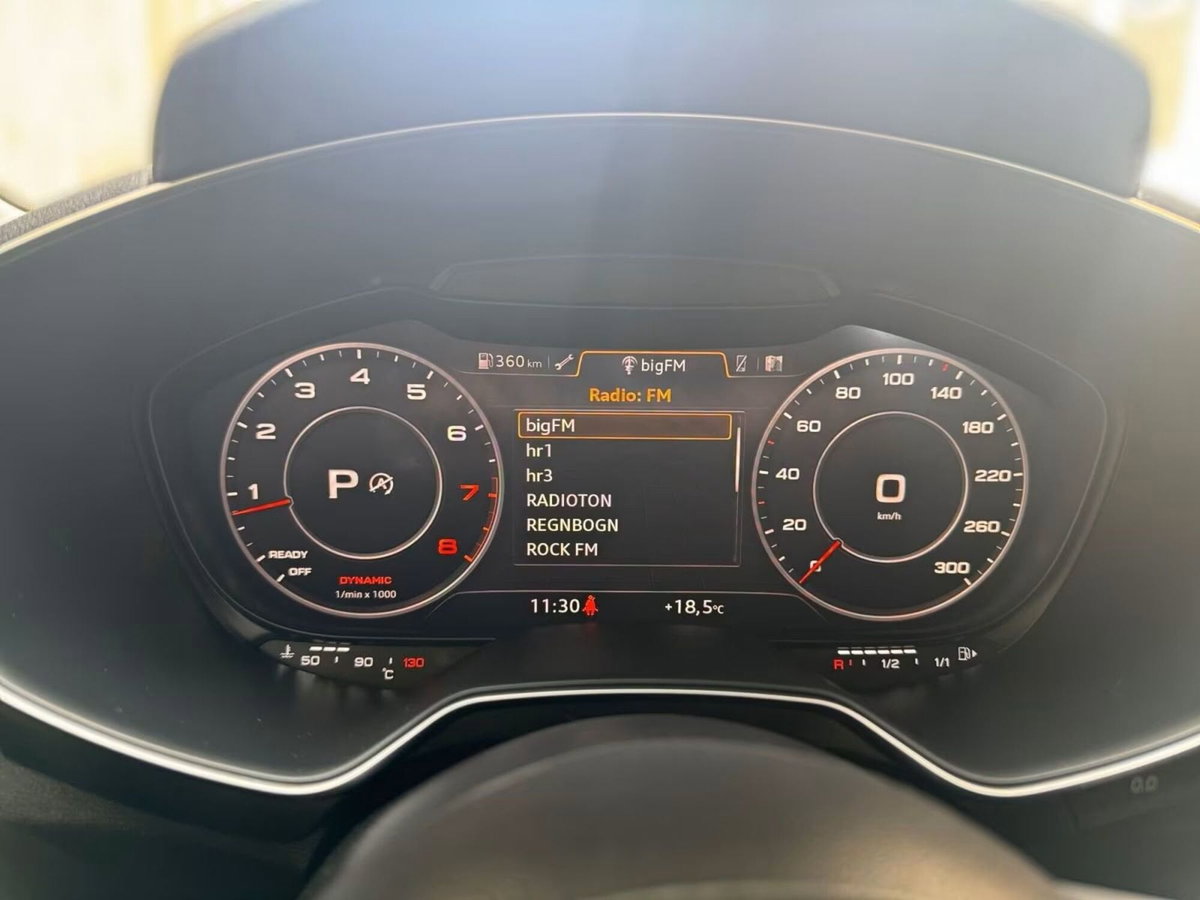 Audi TT Cabrio 1.8 TFSI S tronic S line (10)