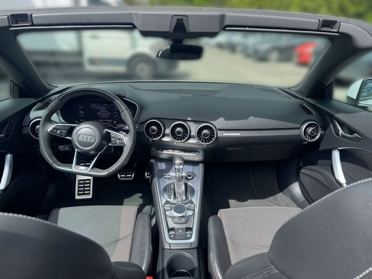 Audi TT Cabrio 1.8 TFSI S tronic S line (7)