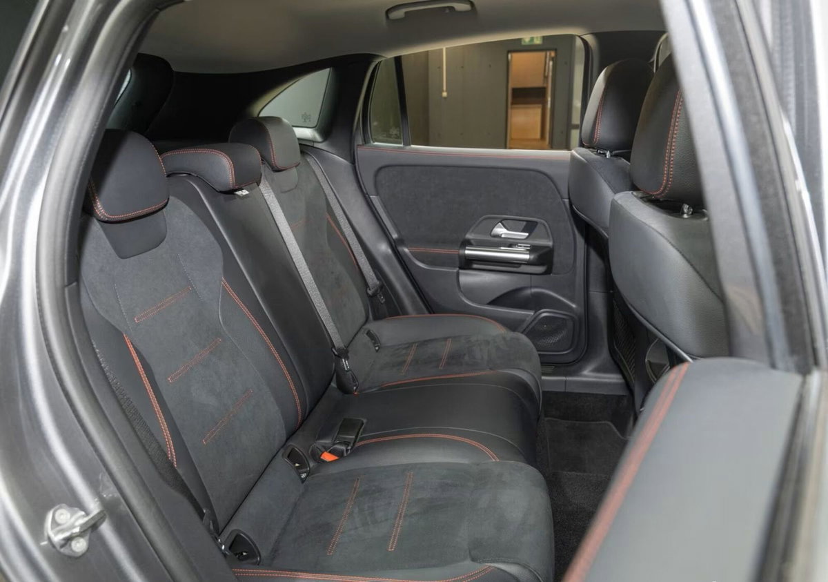 Mercedes-Benz GLA SUV 200 Automatic Premium (13)