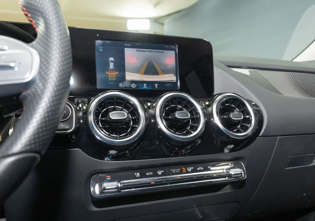 Mercedes-Benz GLA SUV 200 Automatic Premium (15)