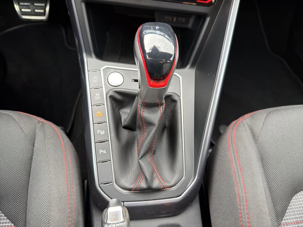 Volkswagen Polo 2.0 tsi GTI dsg (14)