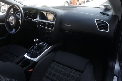 Audi A5 Coupé 2.7 V6 TDI F.AP. multitronic Ambition (7)