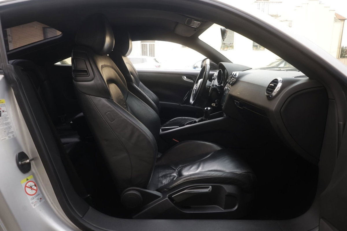 Audi TT Coupé Coupe 45 2.0 tfsi quattro s-tronic (10)