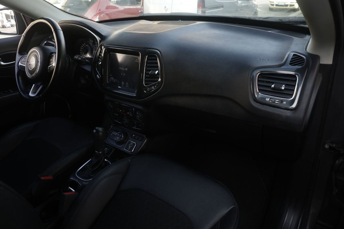 Jeep Compass 1.3 T4 190CV PHEV AT6 4xe Limited (10)