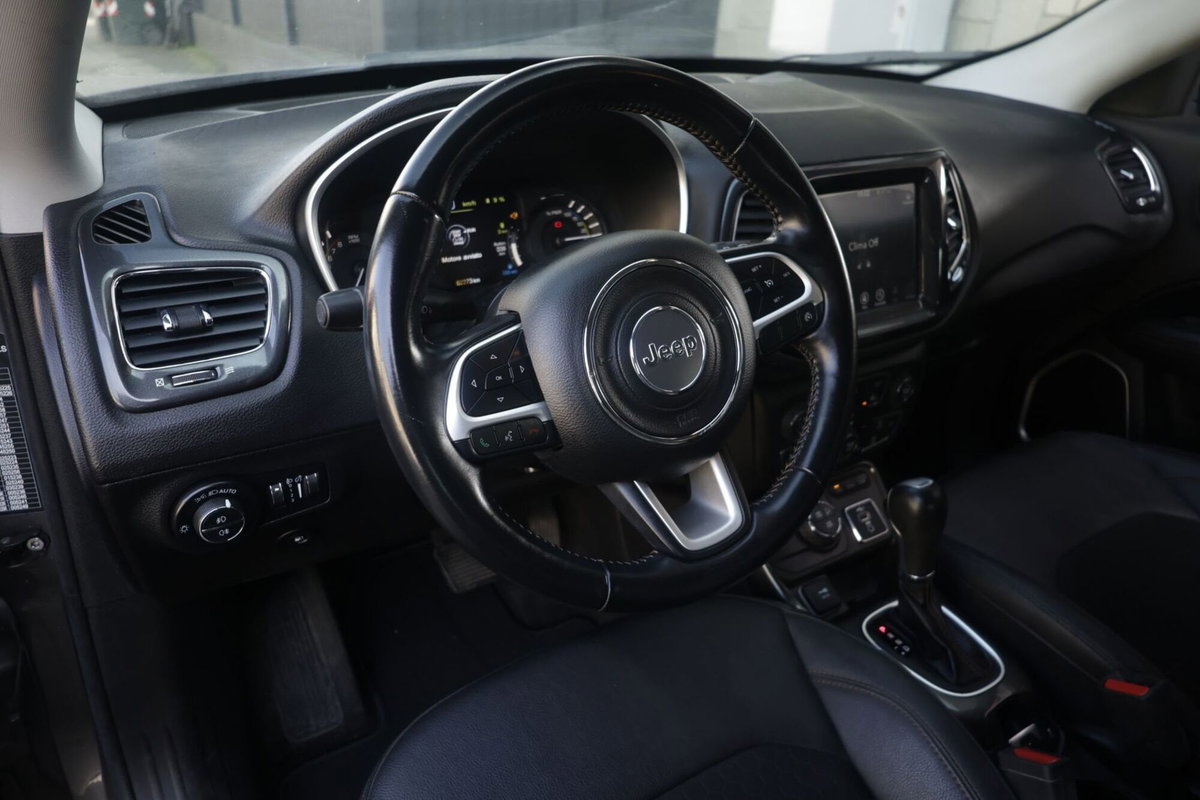 Jeep Compass 1.3 T4 190CV PHEV AT6 4xe Limited (16)