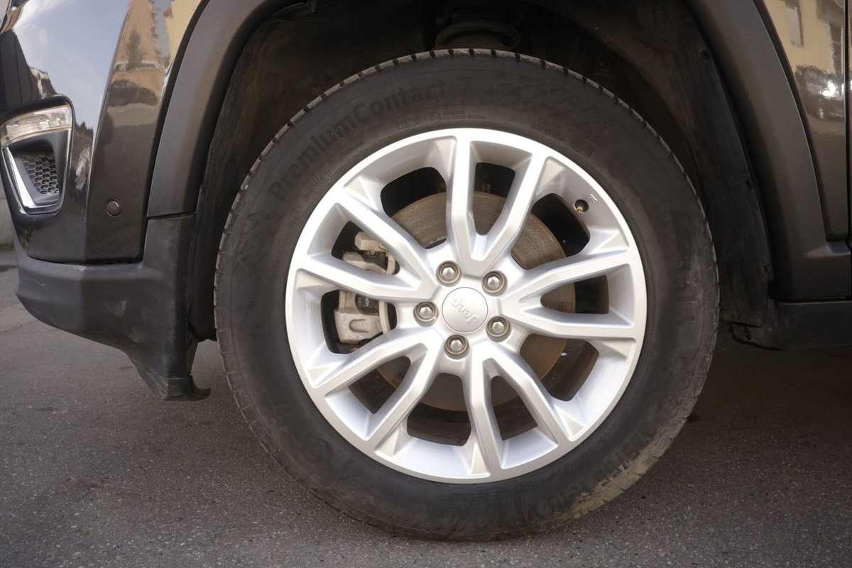 Jeep Compass 1.3 T4 190CV PHEV AT6 4xe Limited (5)
