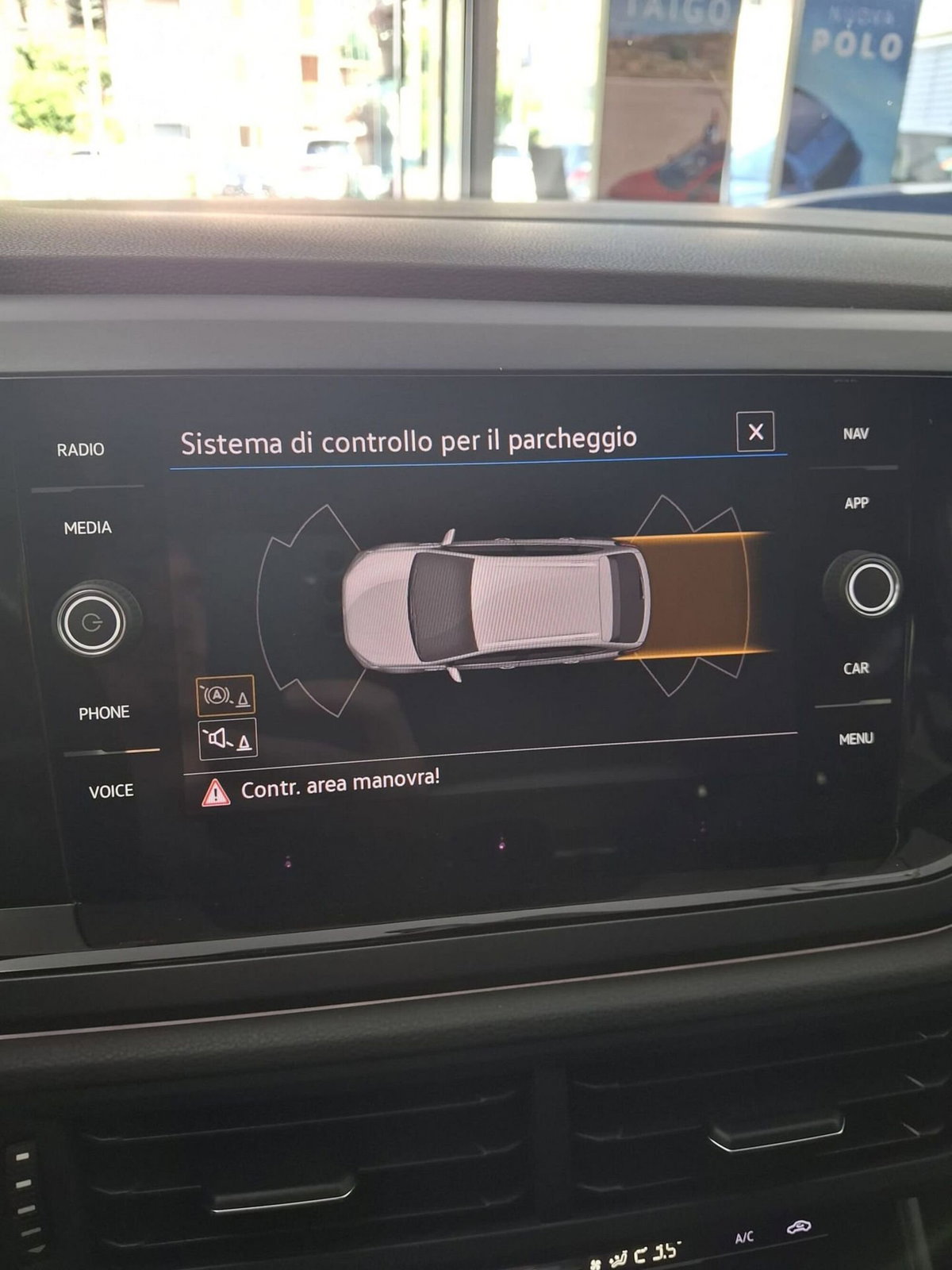 Volkswagen Taigo 1.5 tsi R-Line 150cv dsg (19)