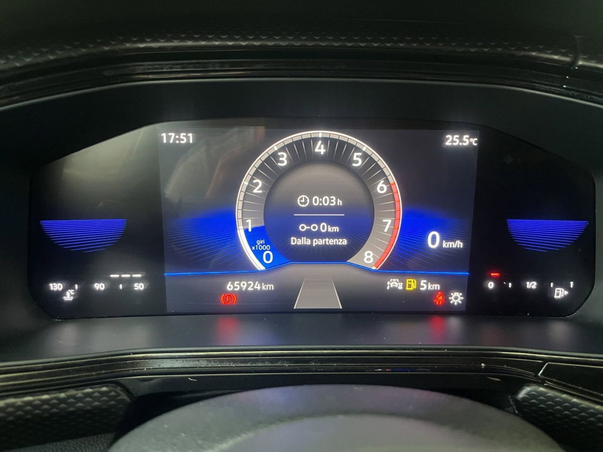 Volkswagen T-Cross 1.0 TSI 110 CV DSG Style (14)