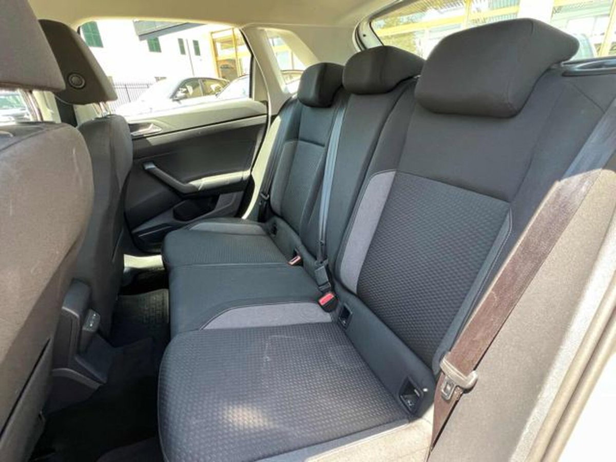 Volkswagen Polo 1.0 tsi Style 95cv dsg (14)