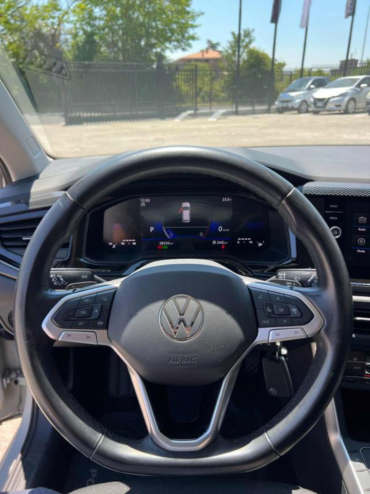 Volkswagen Polo 1.0 tsi Style 95cv dsg (8)