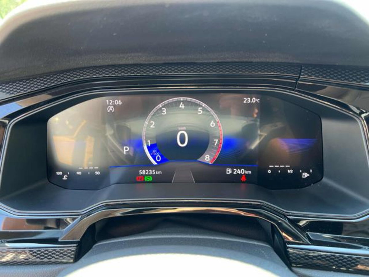 Volkswagen Polo 1.0 tsi Style 95cv dsg (9)