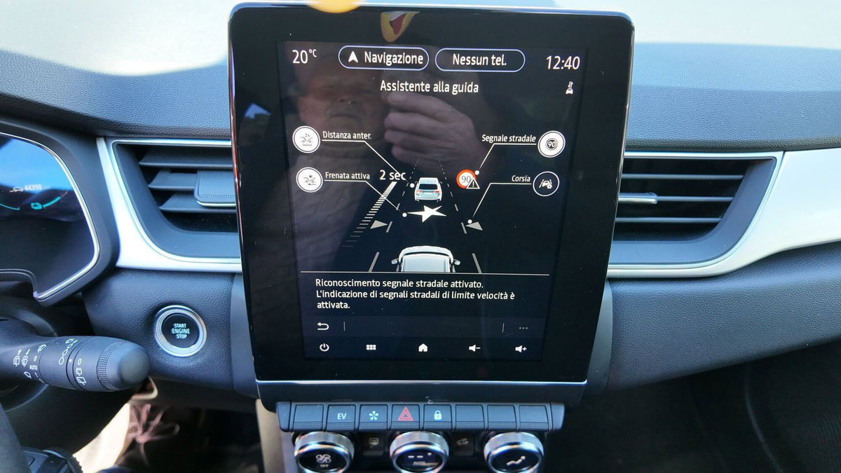 Renault Captur Full Hybrid E-Tech 145 CV Techno Fast Track (11)