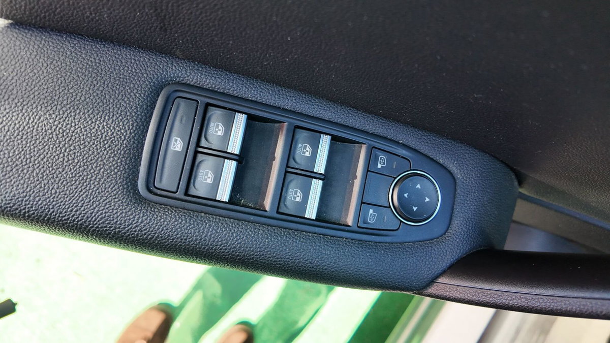 Renault Captur Full Hybrid E-Tech 145 CV Techno Fast Track (19)