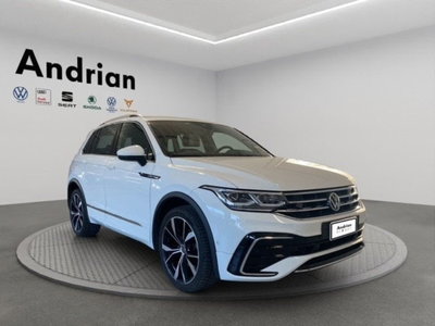 Volkswagen Tiguan Allspace 2.0 TDI SCR DSG 4MOTION R-Line (4)
