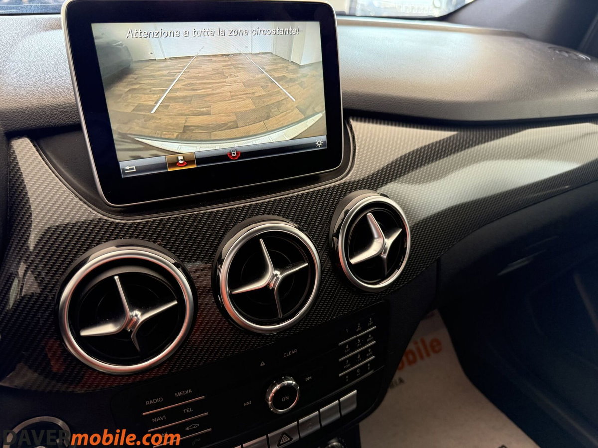 Mercedes-Benz Classe B 200 d Automatic 4Matic Premium (17)