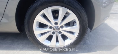 Volkswagen Golf 1.6 TDI 110 CV 5p. Comfortline BlueMotion (9)