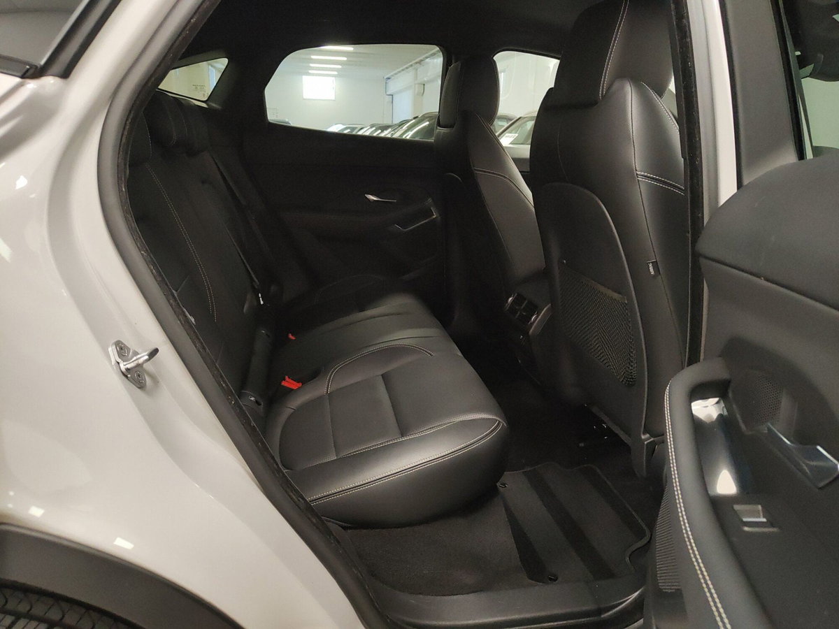Jaguar E-Pace 2.0 AWD aut. R-Dynamic (7)