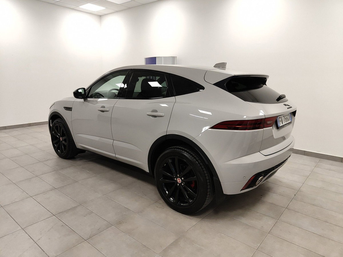 Jaguar E-Pace 2.0 AWD aut. R-Dynamic (9)