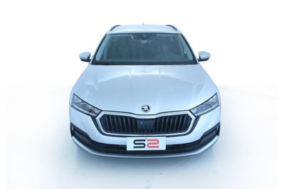 Skoda Octavia Station Wagon 2.0 TDI EVO SCR DSG Wagon Executive (2)
