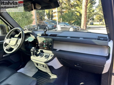 Land Rover Defender 90 3.0D I6 200 CV AWD Auto X-Dynamic S (16)