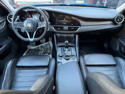 Alfa Romeo Giulia 2.2 Turbodiesel 210 CV AT8 AWD Q4 Veloce (7)