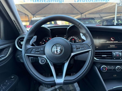 Alfa Romeo Giulia 2.2 Turbodiesel 210 CV AT8 AWD Q4 Veloce (8)