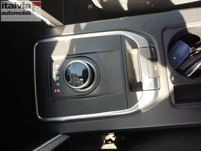 Land Rover Discovery Sport 2.0 TD4 150 CV SE (10)