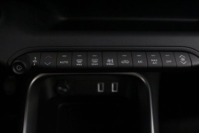 Jeep Avenger 1.2 turbo Altitude fwd 100cv (6)