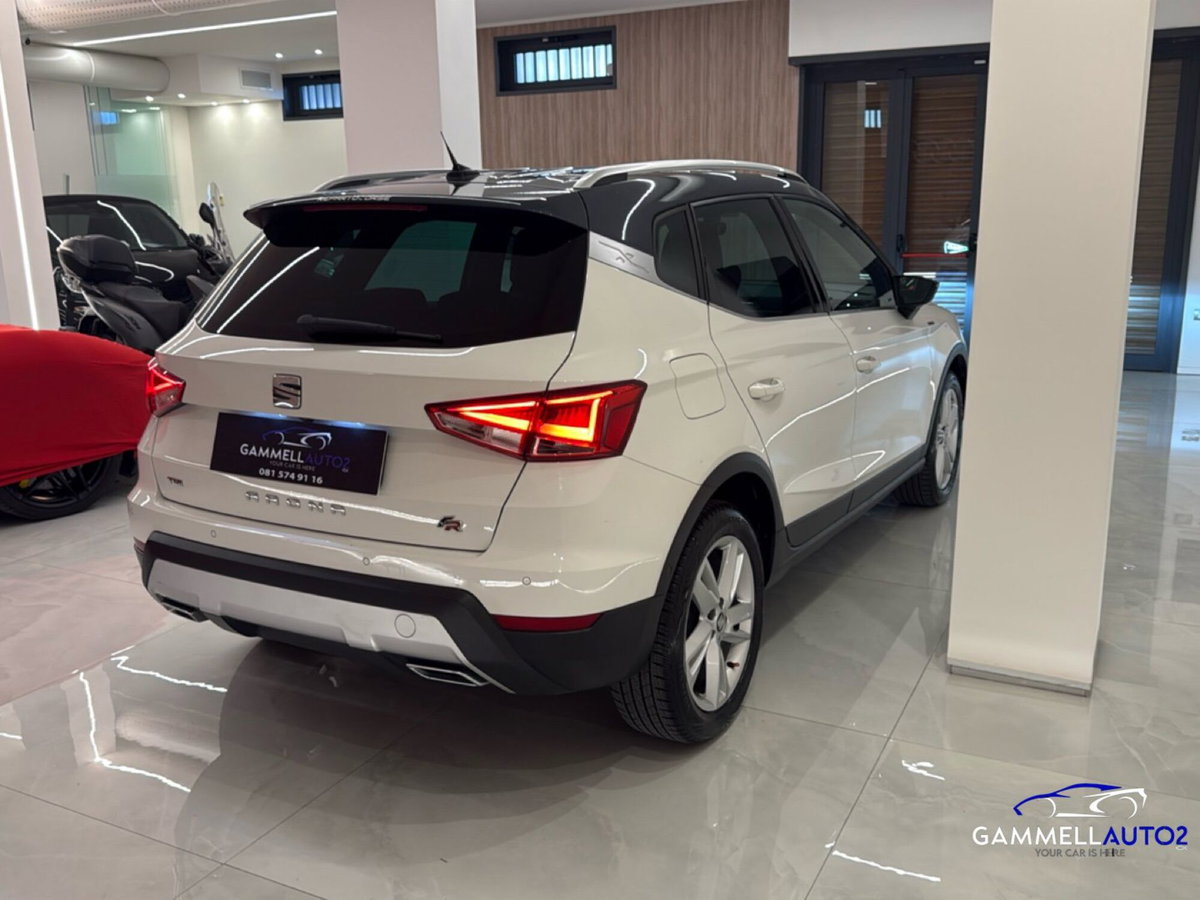 SEAT Arona 1.0 TGI FR (11)