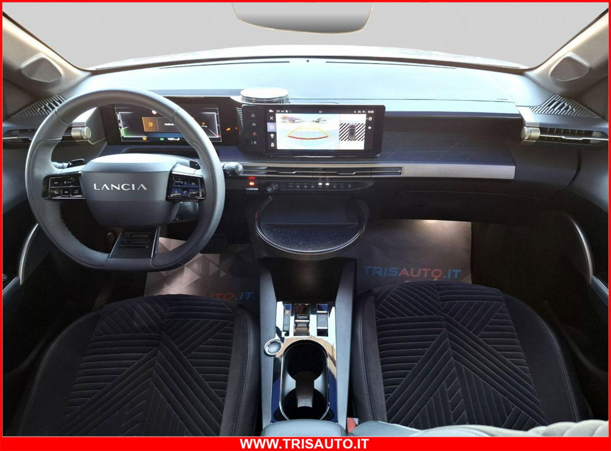Lancia Ypsilon 1.2 mhev LX 110cv e-dct (6)