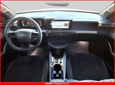 Lancia Ypsilon 1.2 mhev LX 110cv e-dct (6)