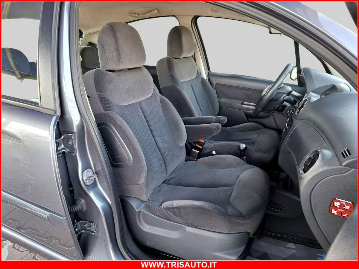 Citroen C3 1.1 Exclusive (8)