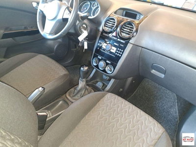 Opel Corsa 1.2 85CV 3 porte GPL-TECH Elective (18)